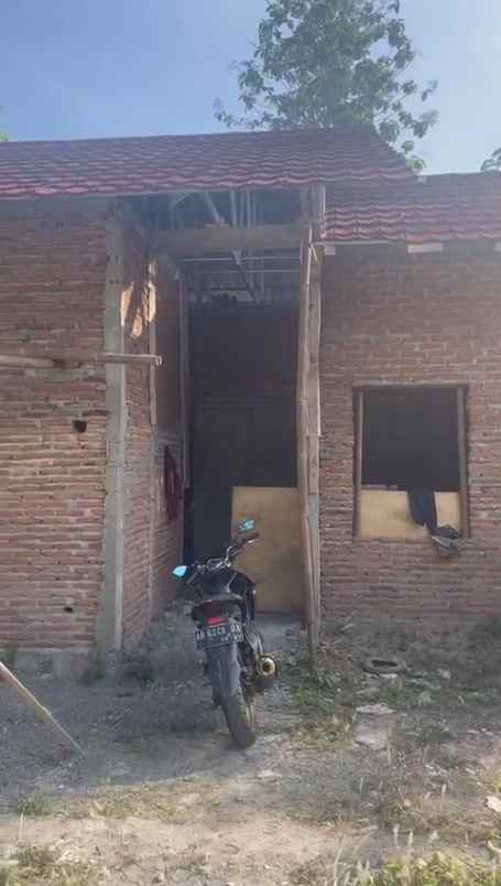 rumah murah dp 0 di jalan wates shm