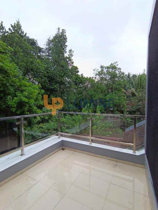 rumah nyaman 2 lantai dekat rsud sleman