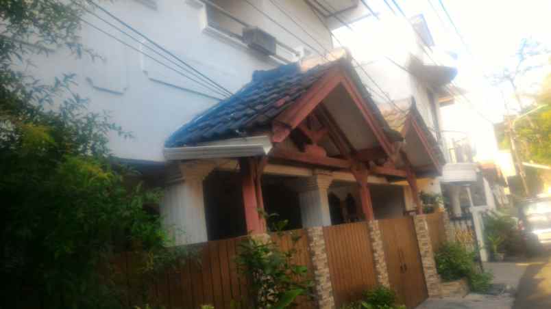 rumah rawamangun