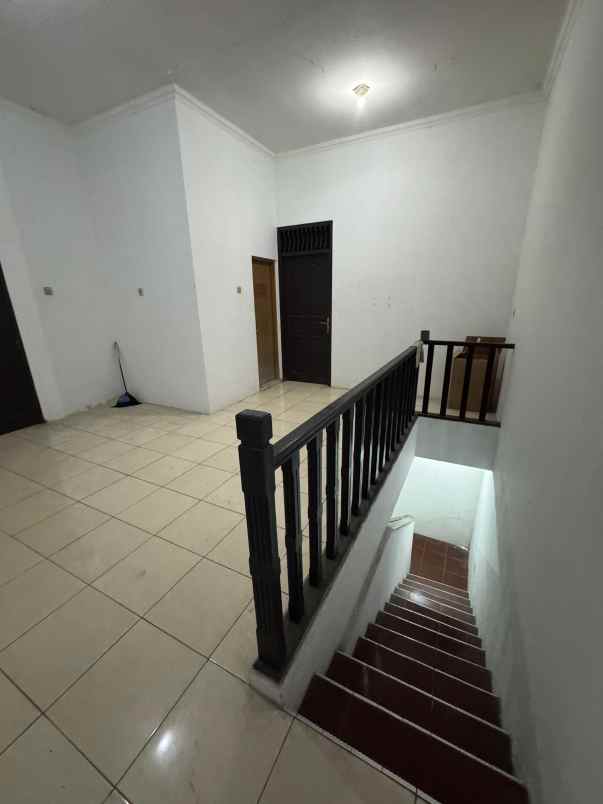 rumah ready siap huni dekat gerbang tol manyaran