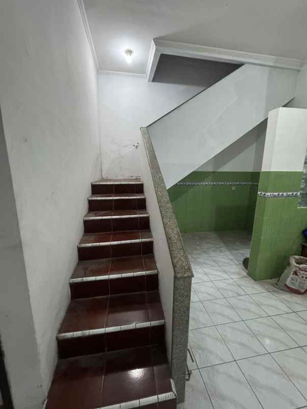 rumah ready siap huni dekat gerbang tol manyaran