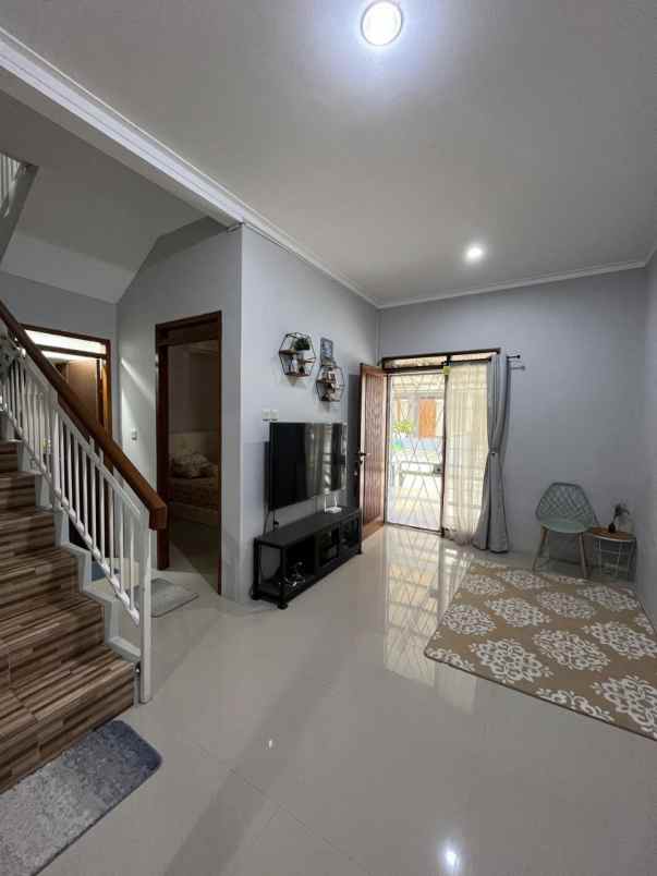 rumah sariwangi dekat gegerkalong sarijadi bandung