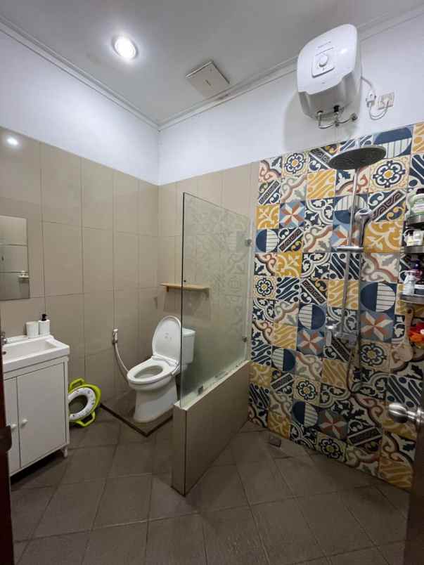 rumah sariwangi dekat gegerkalong sarijadi bandung