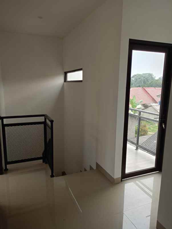 rumah scandinavian modern strategis cinangka depok