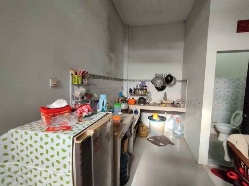 rumah second full bangunan siap huni di solo utara