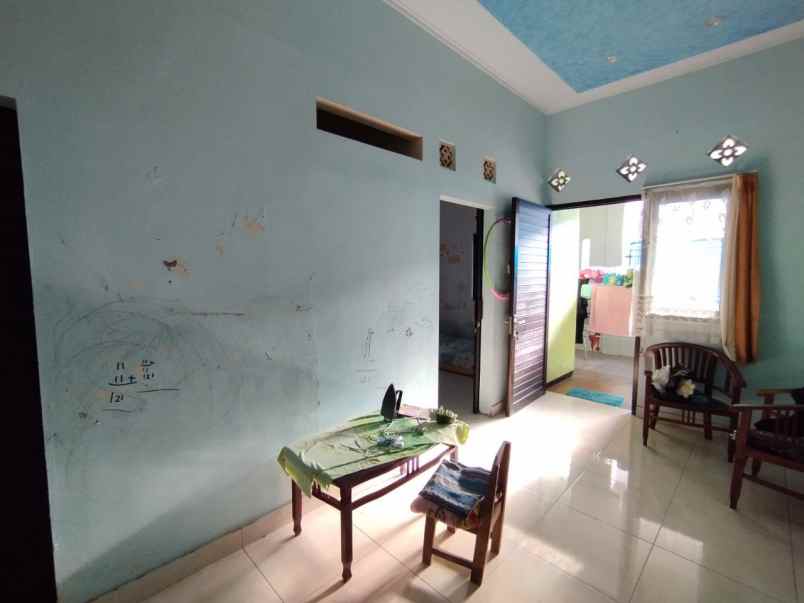 rumah second full bangunan siap huni di solo utara