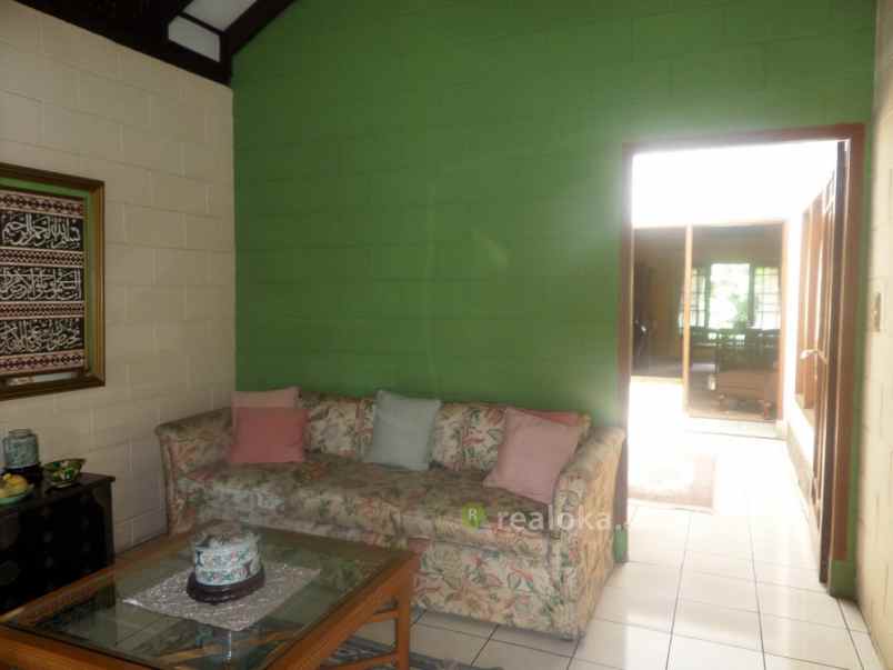 rumah setrasari sukamulya