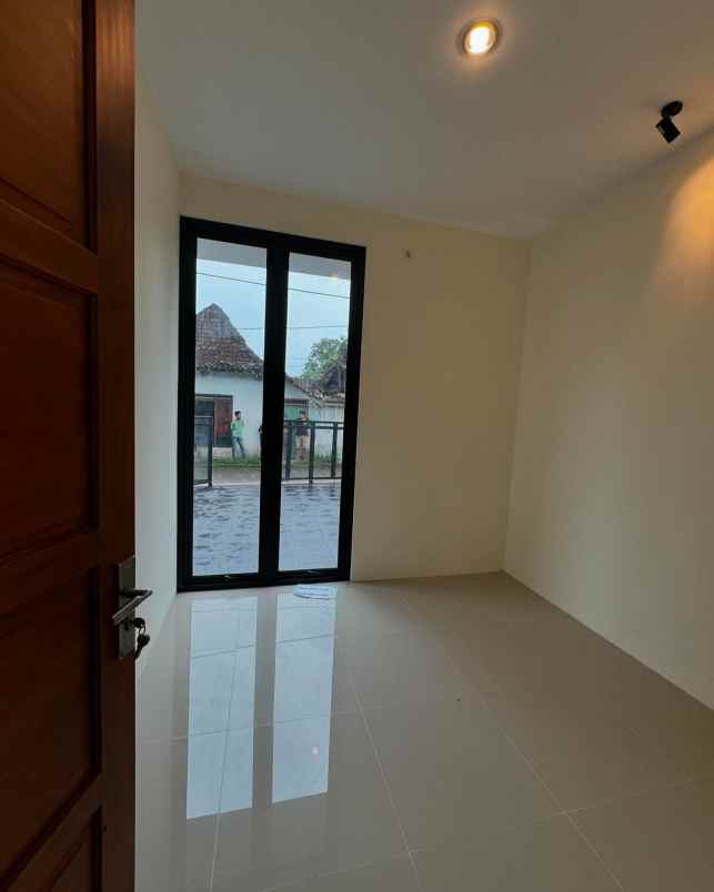 rumah siap huni dekat candi sambisari