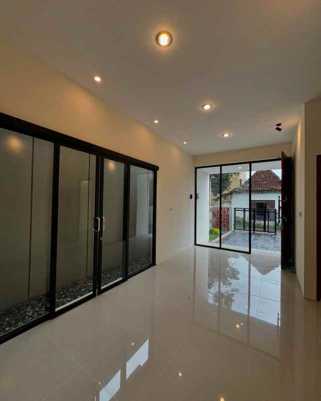 rumah siap huni dekat candi sambisari