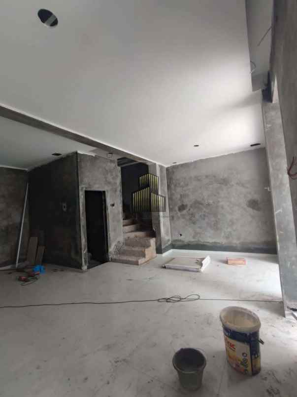 rumah siap huni di cluster tlaga bodas semarang