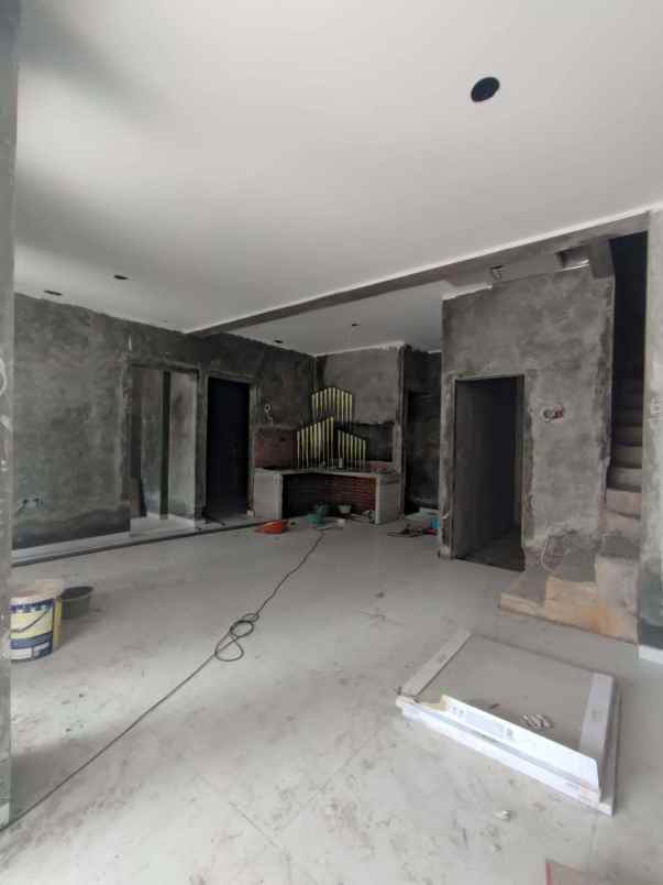 rumah siap huni di cluster tlaga bodas semarang