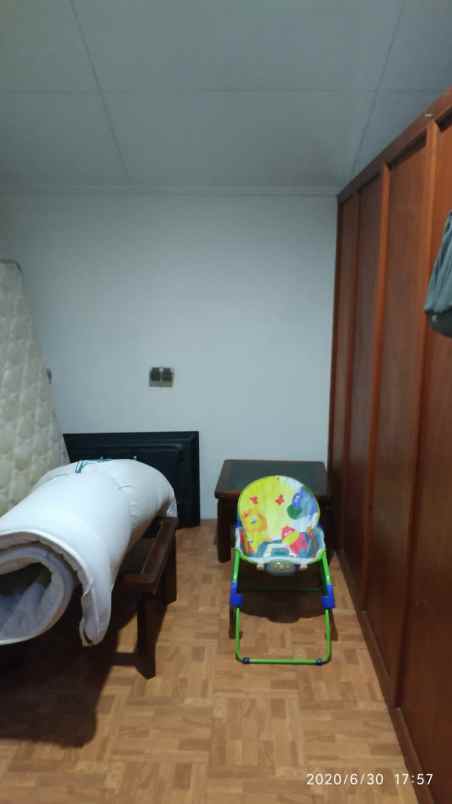 rumah siap huni strategis sektor 7b gd serpong