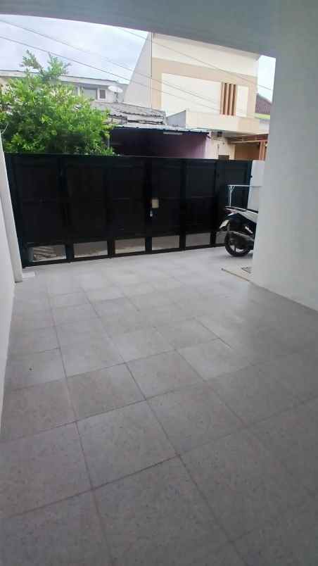rumah strategps di perumnas depok timur