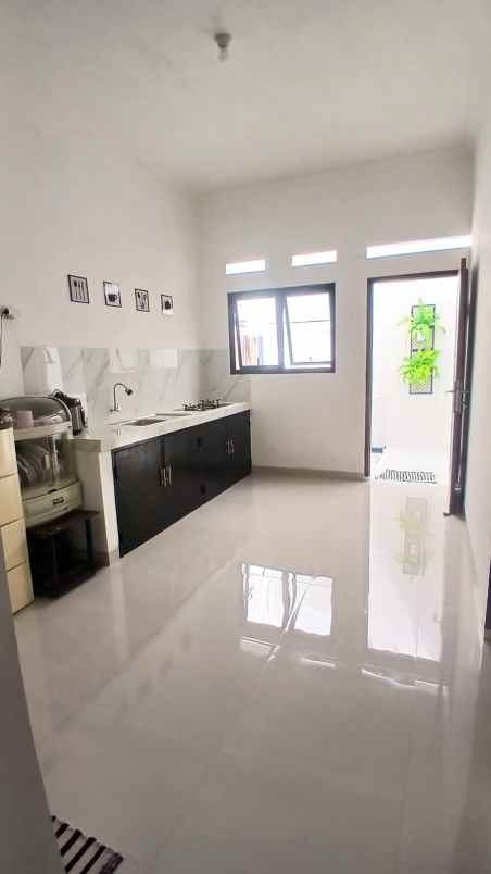 rumah strategps di perumnas depok timur