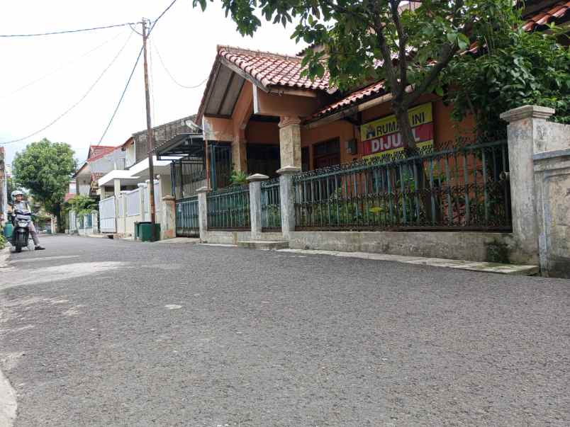rumah terawat jl mars margahayu raya buahbatu bandung