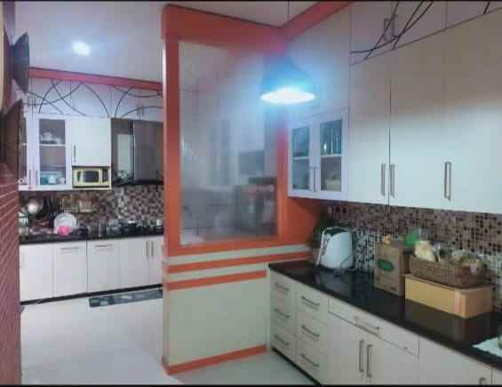 rumah usaha dan gudang