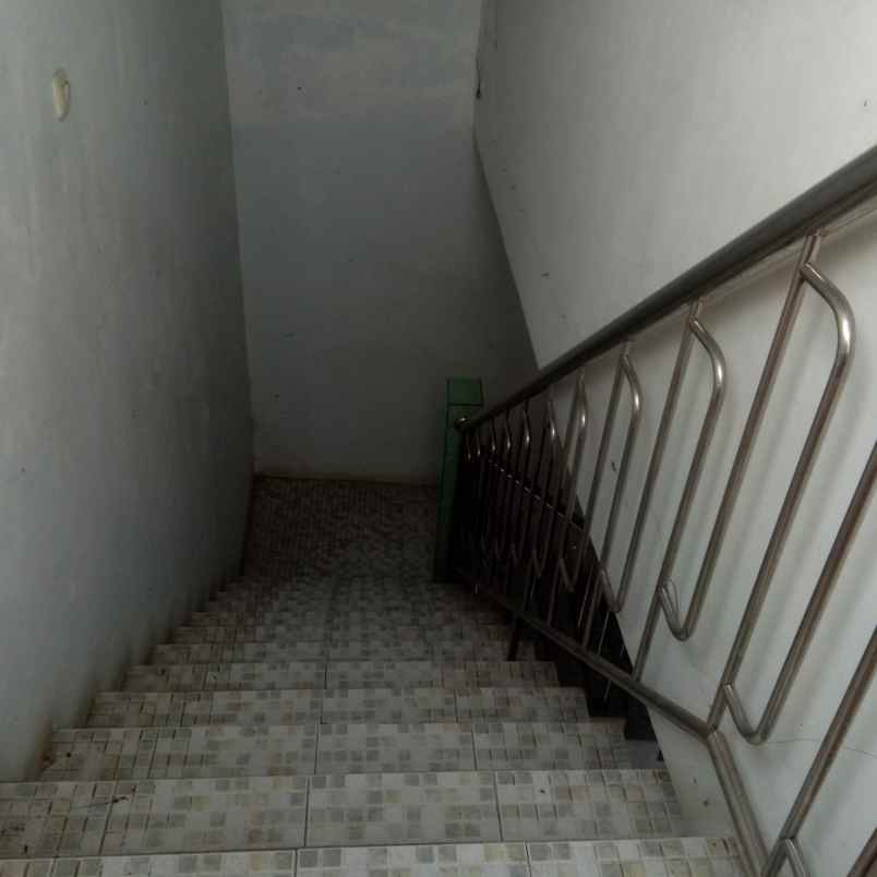 rumah usaha jl trunojoyo bangkalan madura dvo hds