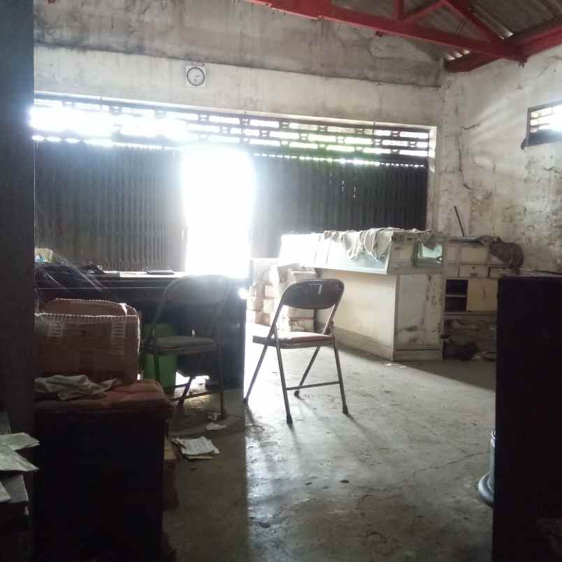 rumah usaha jl trunojoyo bangkalan madura dvo hds