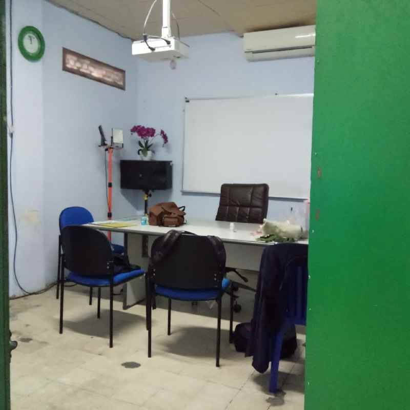 rumah usaha jl trunojoyo bangkalan madura dvo hds