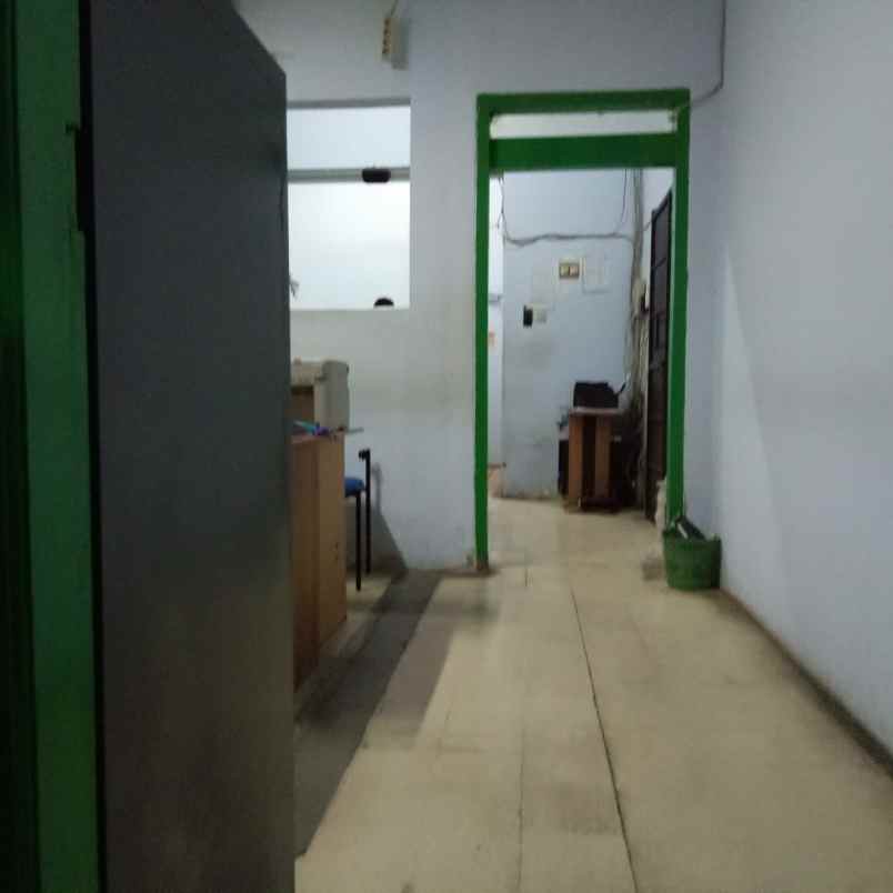 rumah usaha jl trunojoyo bangkalan madura dvo hds