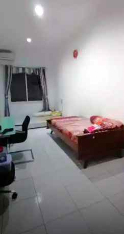 taman modern 2 lt semi erzalina hernowo