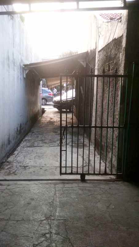 tanah bangunan usaha 546 meter pd pinang jaksel