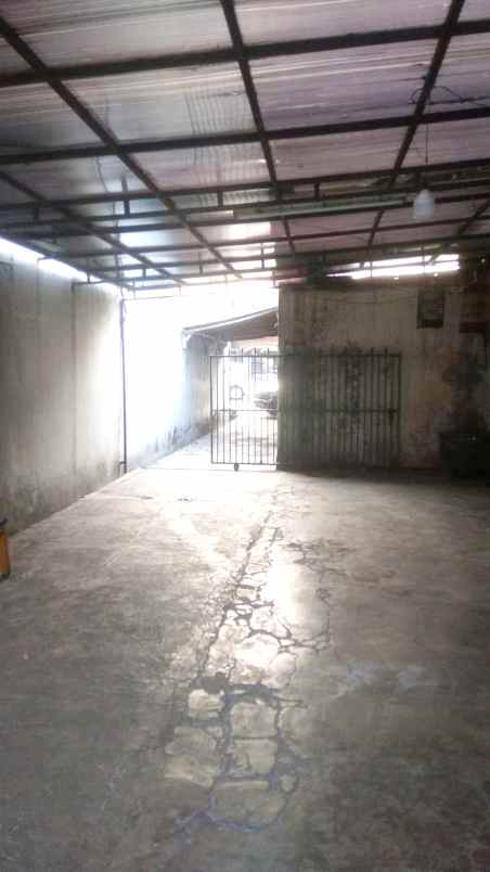 tanah bangunan usaha 546 meter pd pinang jaksel