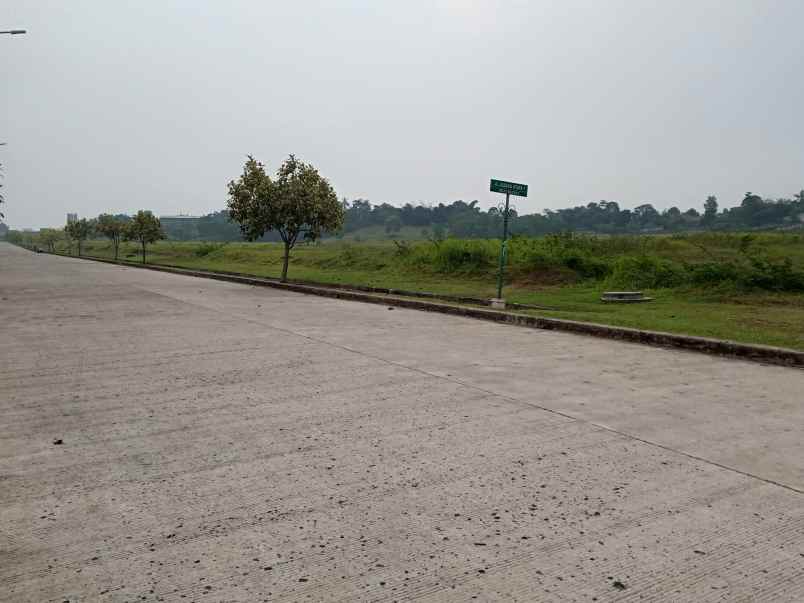 tanah jl industri delta silicon 8