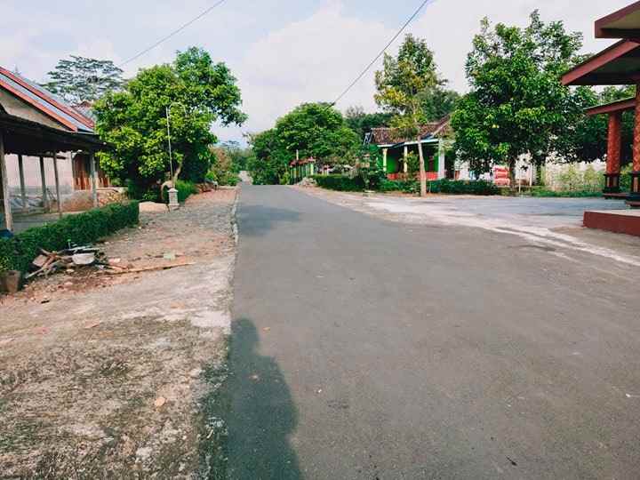 tanah ngadirejo mojogedang