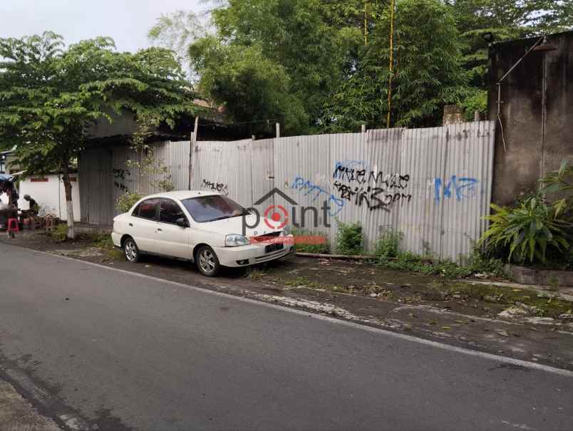 tanah pekarangan lokasi strategis tengah kota solo