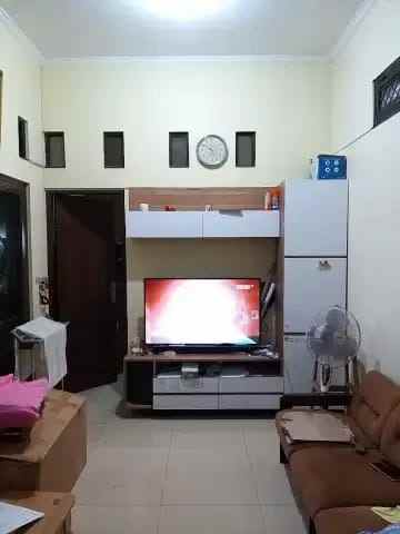 town house premium pekayon bekasi selatan 5 kt art shm