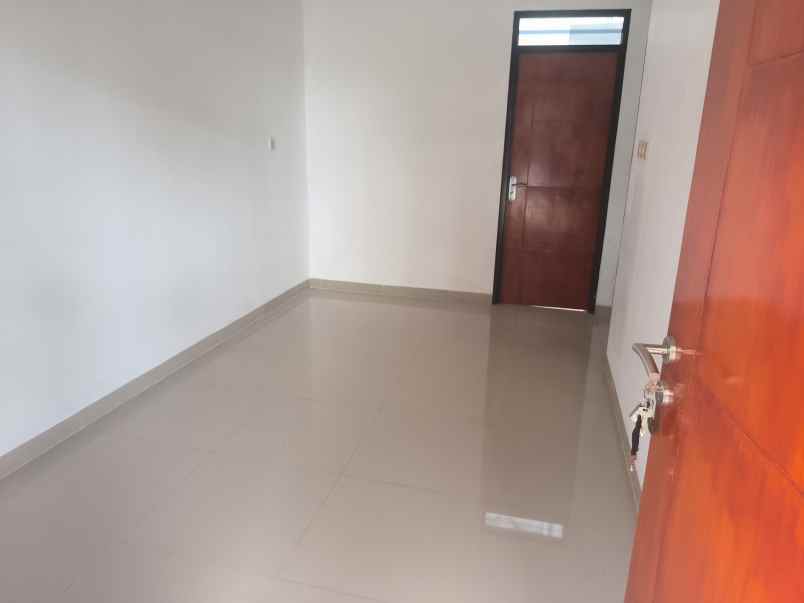 town house scandinavian halim timur jakarta