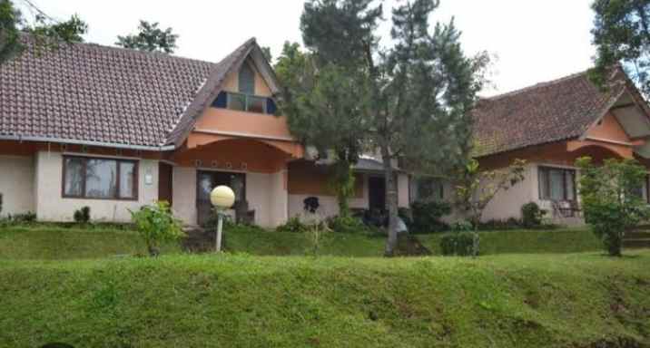 vila dekat wisata sari ater ciater subang jawa barat