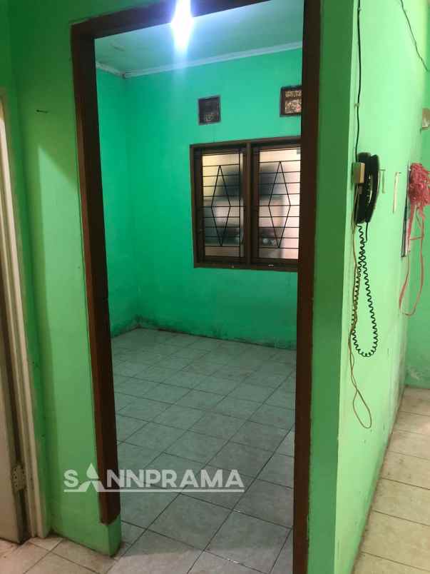 ash rumah second hook dalam sawangan regency