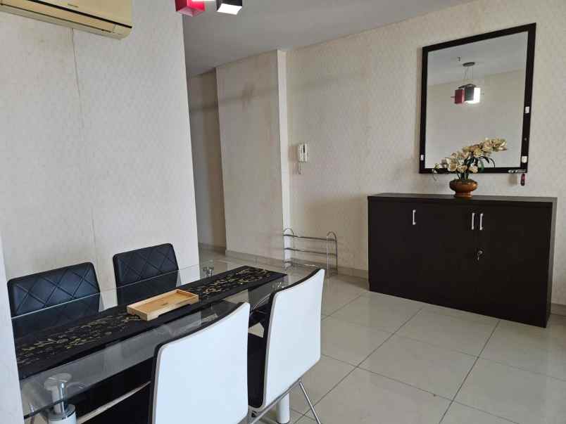 central park tower b lantai 40