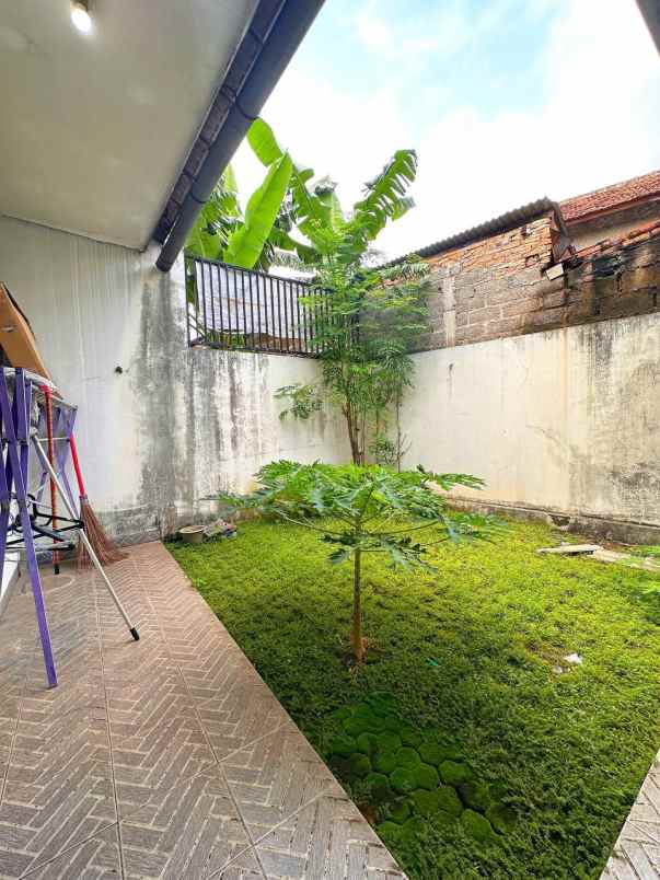 cijantung jaktim luas 129 meter non cluster