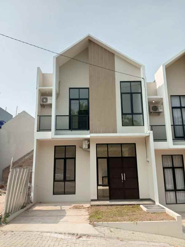 cluster exclusive di bsd hanya 900 jutaan dekat tol