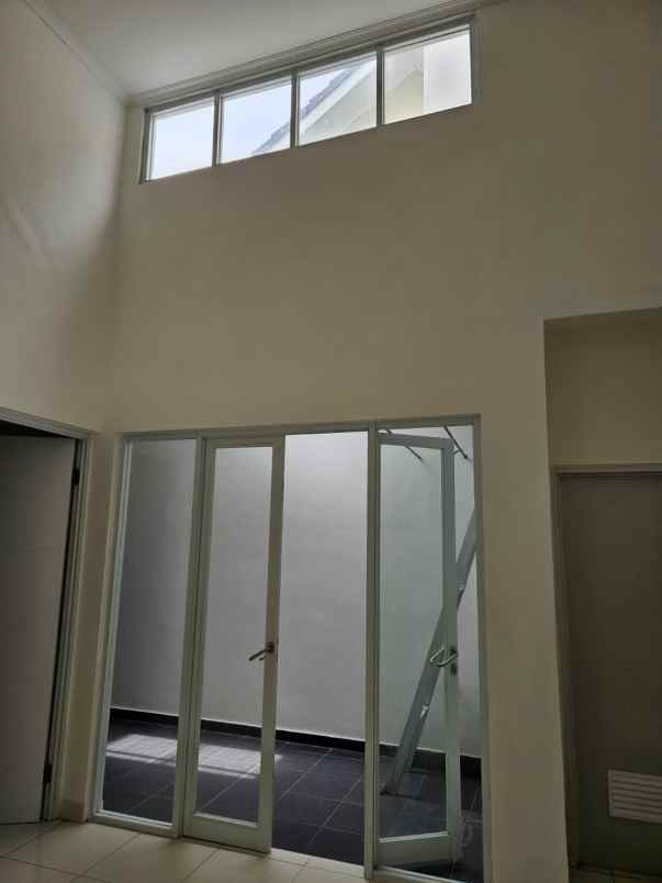 cluster sommerset sudah renov siap pakai