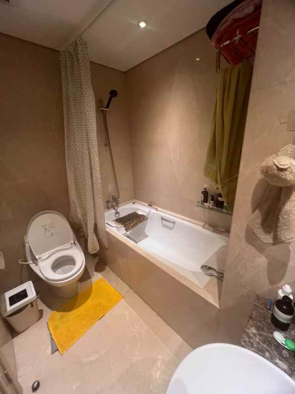 dijual apartemen jalan embong malang