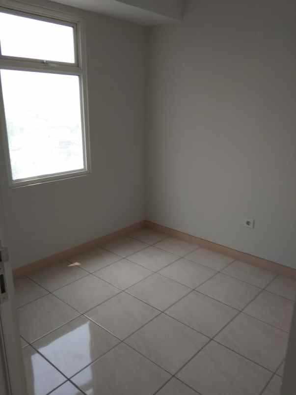 dijual apartemen the springlake tower