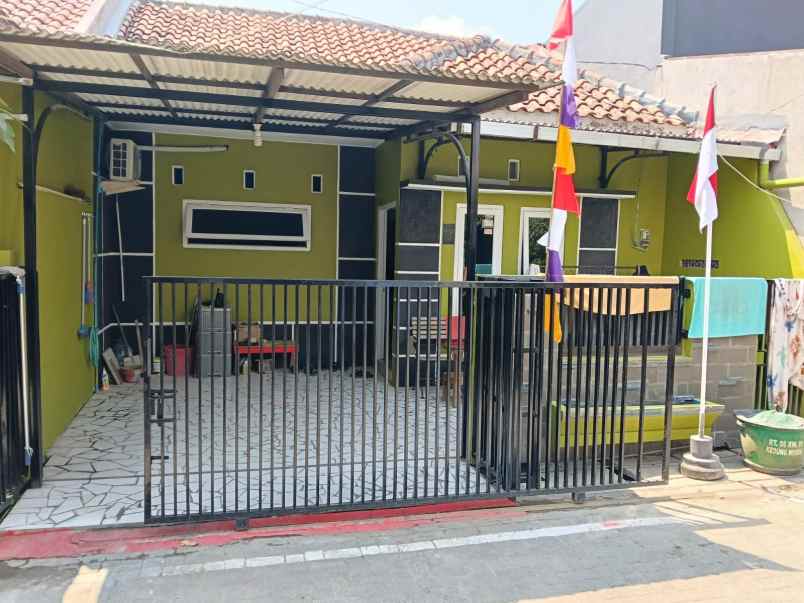 dijual bu rumah di sinar waluyo semarang