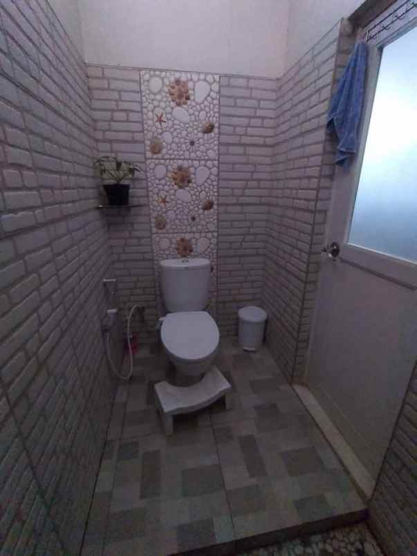 dijual bu rumah nyaman di cirebon