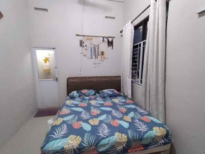 dijual bu rumah nyaman di cirebon