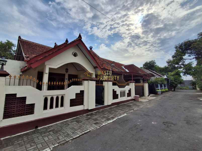 dijual buc termurah rumah second dekat kampus ukrim
