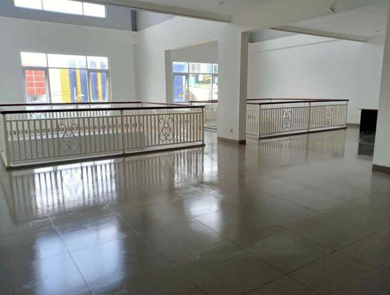 dijual cepat ruko 3 lantai bagus cocok untuk usaha