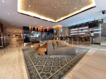 dijual hotel jalan margomulyo