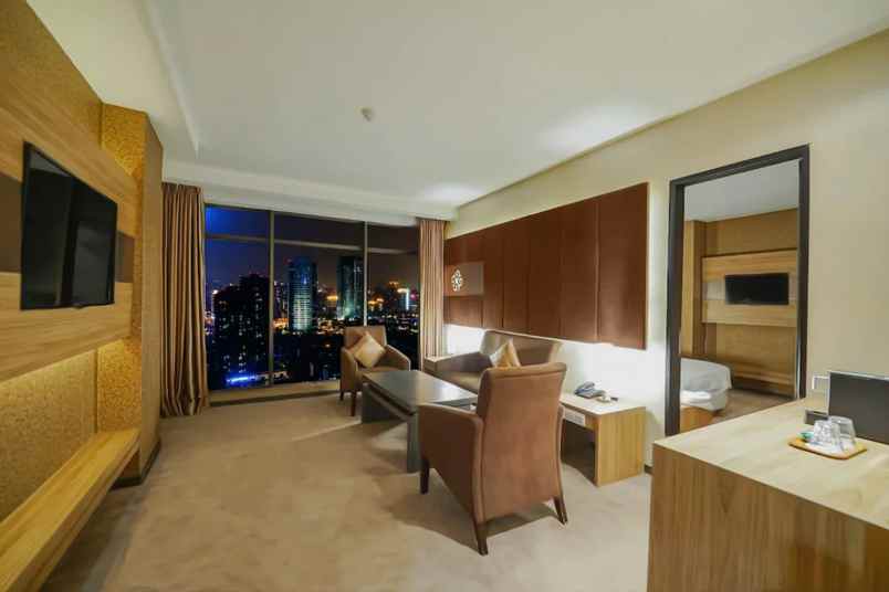 dijual hotel jual hotel mewah luas di