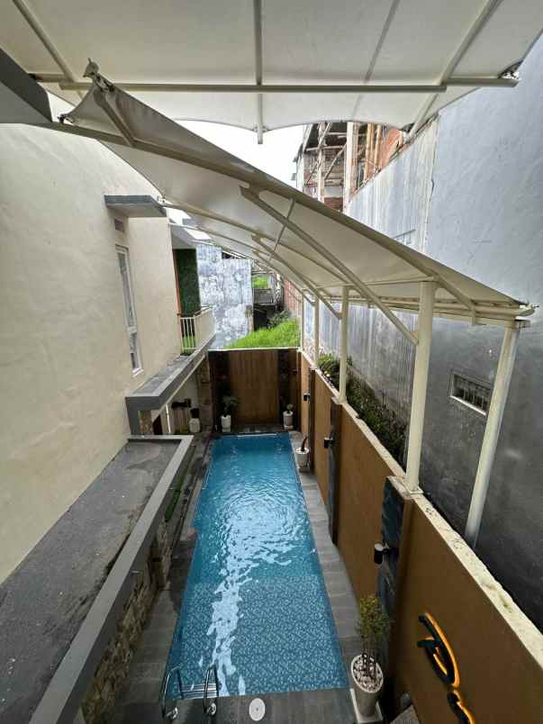 dijual hunian villa mewah dekat museum angkut batu