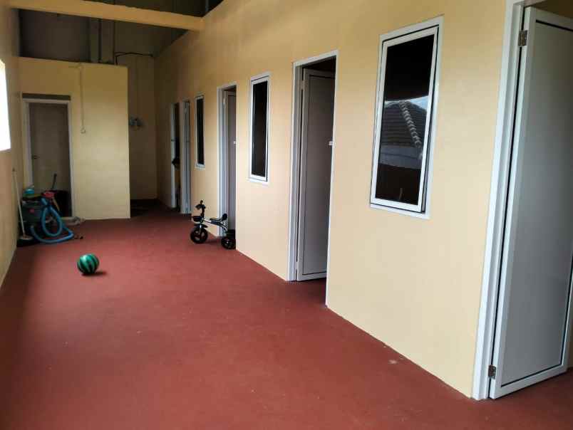 dijual kost jl sidorejo sambiroto