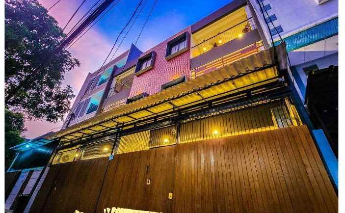 dijual kost jl tanjungduren raya